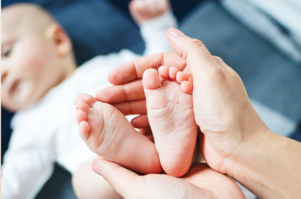 Bebês e crianças também podem fazer Reflexologia Podal